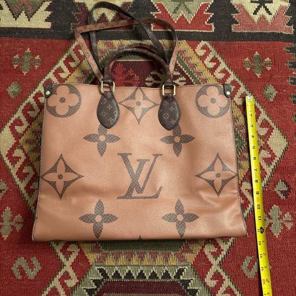 LVesque Monogram Tote - Picture 3 of 7